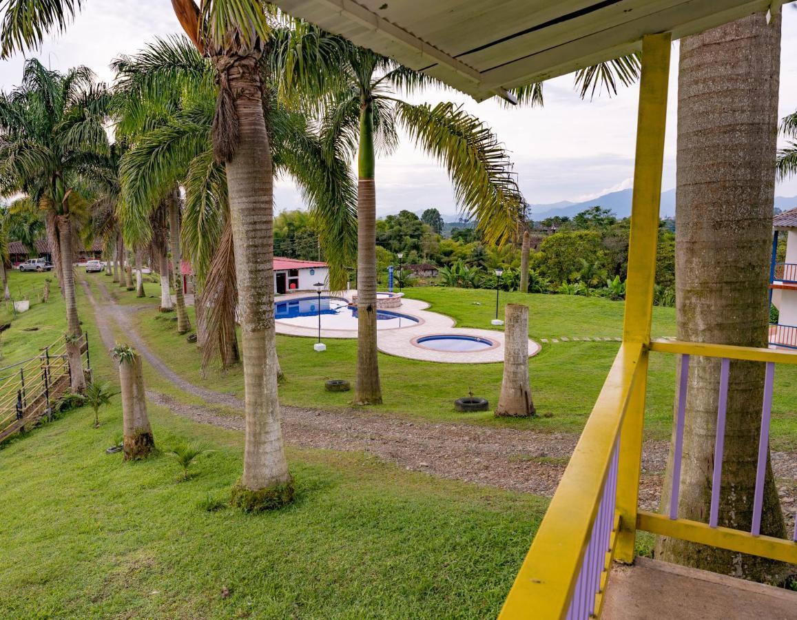 Rancho Chihuahua Hotel Filandia Exterior foto